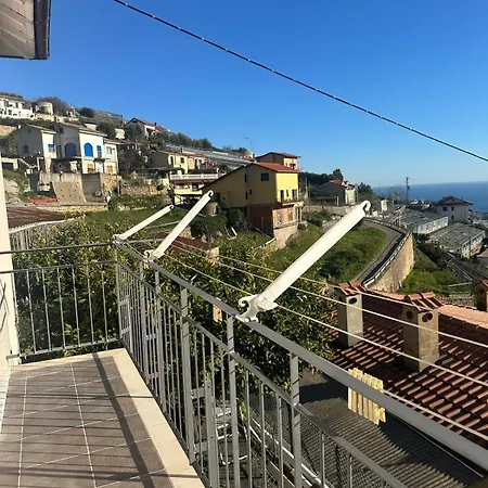 Casa Della Nonna Gilda * سانريمو